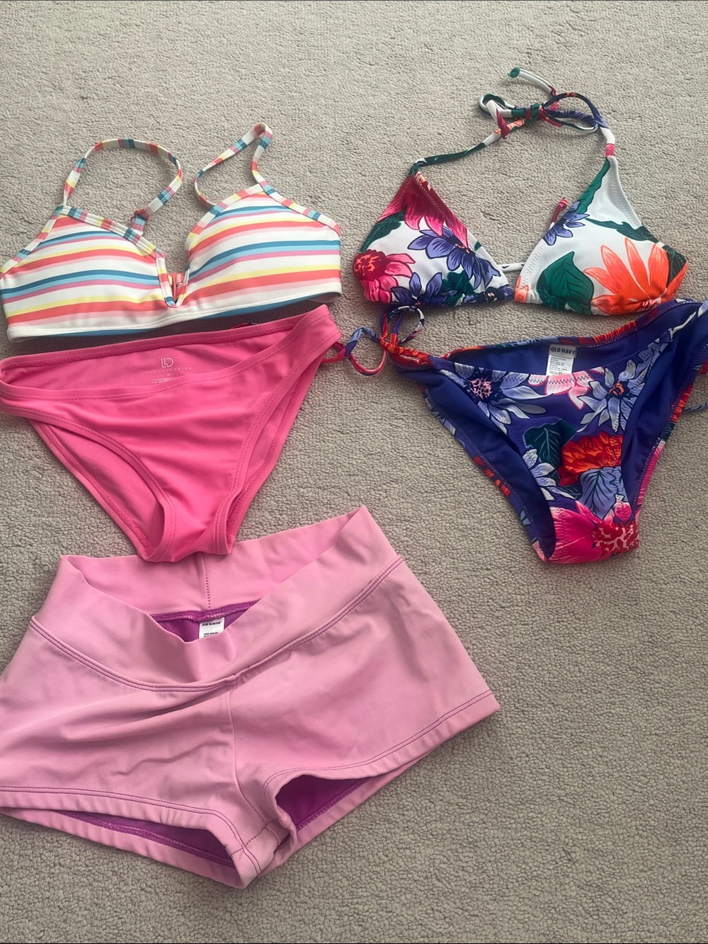 Girls swimsuit